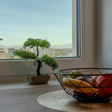 Mohost Accent - Luxury With Views *